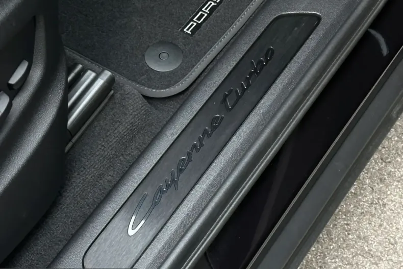 Porsche Cayenne din 2025 cu 2.800 km - oferta POR257822 - foto 25