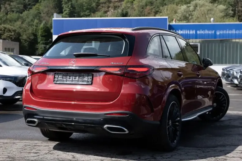 Mercedes-Benz GLC 300 (Clasa GLC) din 2025 cu 25.677 km - oferta MER257832 - foto 4