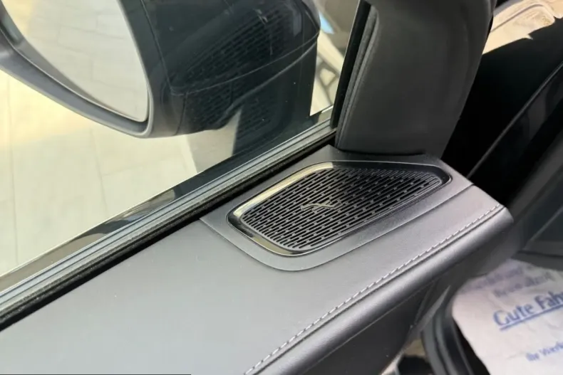Mercedes-Benz GLC 300 (Clasa GLC) din 2023 cu 23.900 km - oferta MER257836 - foto 22
