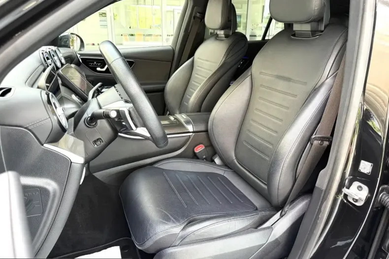Mercedes-Benz GLC 300 (Clasa GLC) din 2023 cu 23.900 km - oferta MER257836 - foto 27