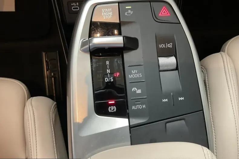 BMW X1 (Seria X) din 2023 cu 12.400 km - oferta BMW257844 - foto 12
