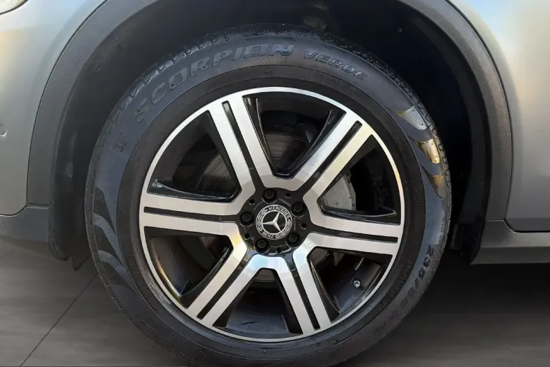 Mercedes-Benz GLC 300 (Clasa GLC) din 2021 cu 99.987 km - oferta MER257849 - foto 16