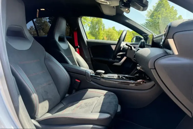 Mercedes-Benz A 45 AMG (Clasa A) din 2022 cu 45.000 km - oferta MER257852 - foto 10