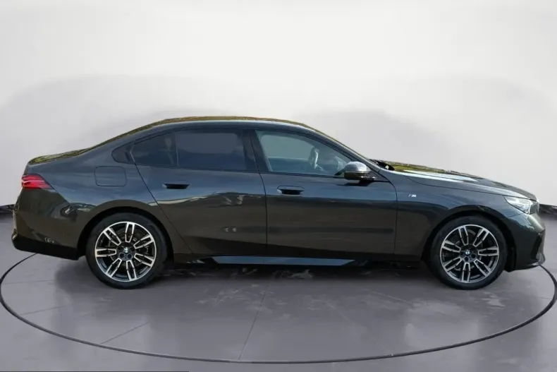 BMW 520 (Seria 5) din 2025 cu 21.133 km - oferta BMW257872 - foto 5