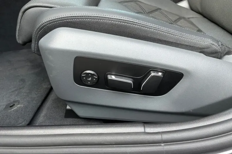 BMW 520 (Seria 5) din 2025 cu 21.133 km - oferta BMW257872 - foto 20