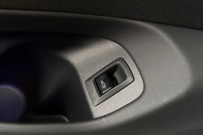 BMW 520 (Seria 5) din 2025 cu 25.790 km - oferta BMW257873 - foto 21