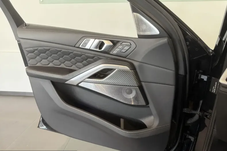 BMW X6 (Seria X) din 2022 cu 75.030 km - oferta BMW257877 - foto 17