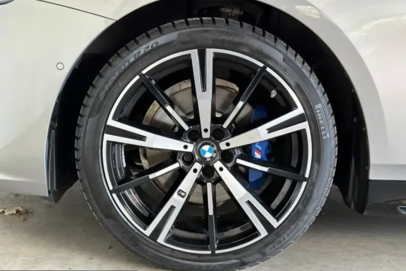 BMW 520 (Seria 5) din 2024 cu 39.956 km - oferta BMW257880 - foto 3