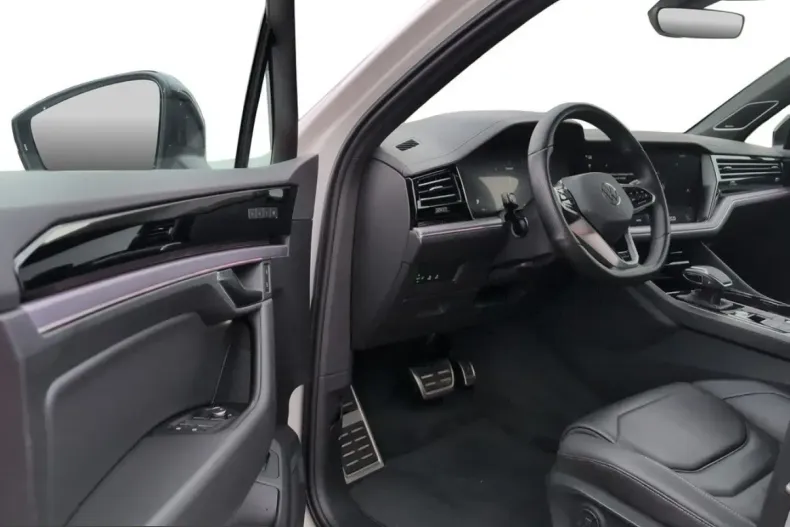 Volkswagen Touareg din 2023 cu 69.780 km - oferta VOL257900 - foto 13