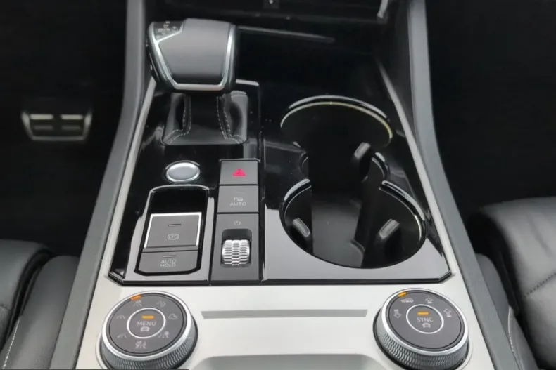Volkswagen Touareg din 2023 cu 69.780 km - oferta VOL257900 - foto 20