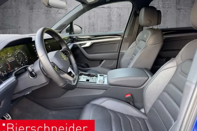 Volkswagen Touareg din 2023 cu 49.000 km - oferta VOL257905 - foto 4