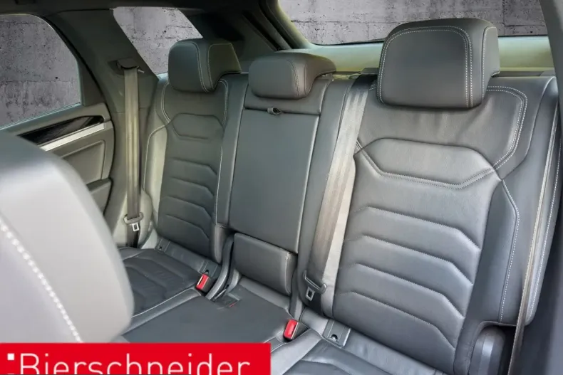 Volkswagen Touareg din 2023 cu 49.000 km - oferta VOL257905 - foto 11