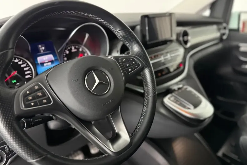 Mercedes-Benz V 250 (Clasa V) din 2022 cu 87.195 km - oferta MER257907 - foto 10