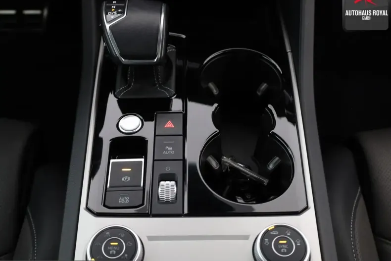 Volkswagen Touareg din 2023 cu 61.315 km - oferta VOL257908 - foto 19