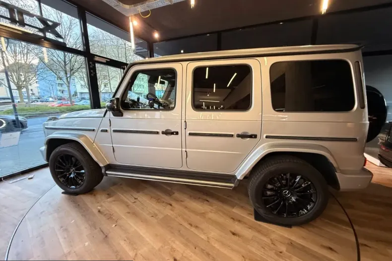 Mercedes-Benz G 400 (Clasa G) din 2022 cu 31.929 km - oferta MER257909 - foto 25