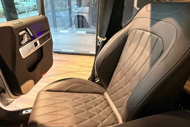 Mercedes-Benz G 400 (Clasa G) din 2022 cu 31.929 km - oferta MER257909 - foto 43
