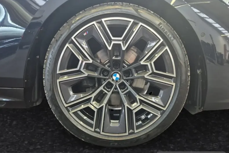 BMW 520 (Seria 5) din 2025 cu 31.300 km - oferta BMW257923 - foto 4