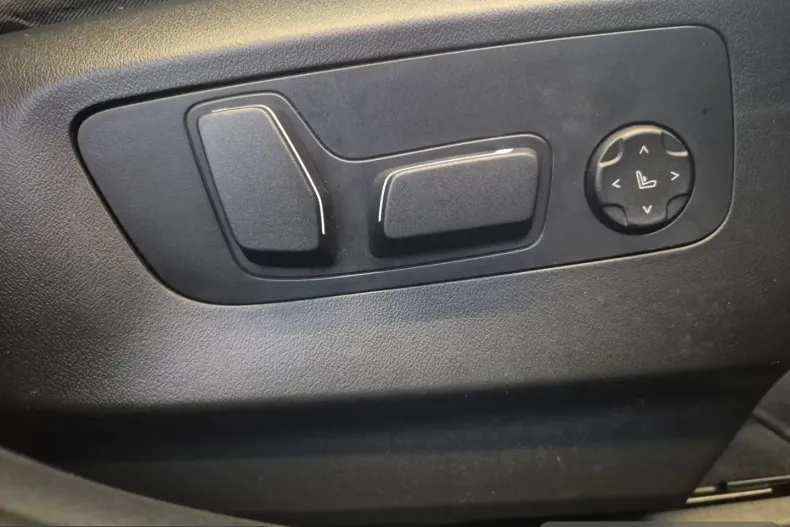 BMW 520 (Seria 5) din 2025 cu 31.300 km - oferta BMW257923 - foto 25