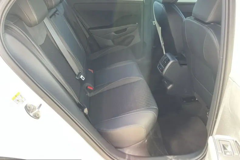 Volkswagen T-Roc din 2025 cu 3.096 km - oferta VOL257925 - foto 8
