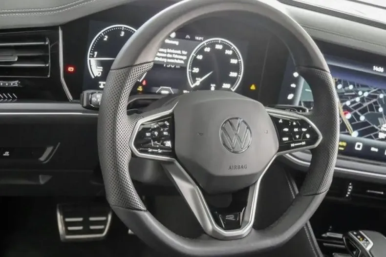 Volkswagen Touareg din 2023 cu 49.261 km - oferta VOL257927 - foto 15