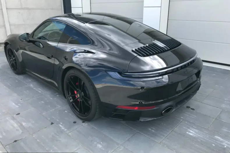 Porsche 992 din 2022 cu 12.000 km - oferta POR257930 - foto 3