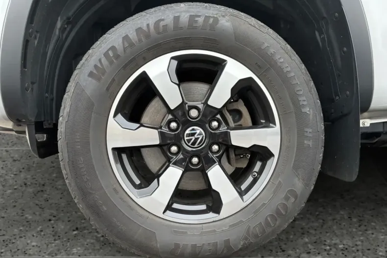 Volkswagen Amarok din 2024 cu 42.992 km - oferta VOL257931 - foto 10