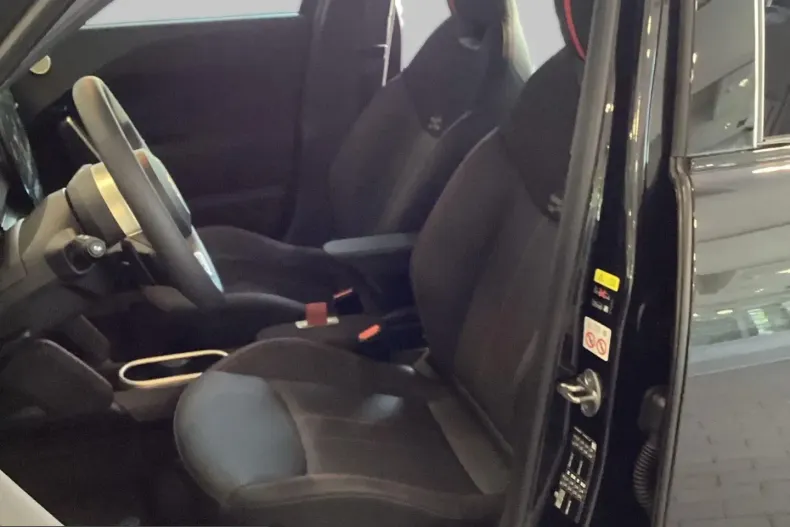 MINI John Cooper Works din 2025 cu 2.448 km - oferta MIN257932 - foto 9