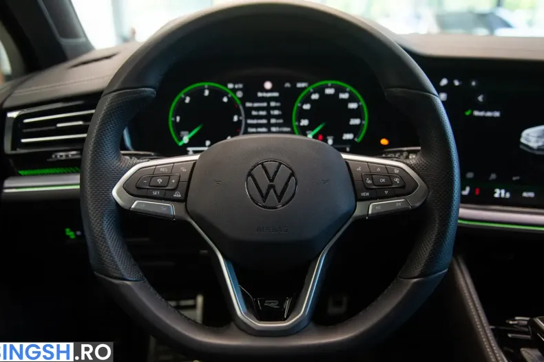 Volkswagen Touareg din 2026 cu 11.780 km - oferta VOL257938 - foto 16