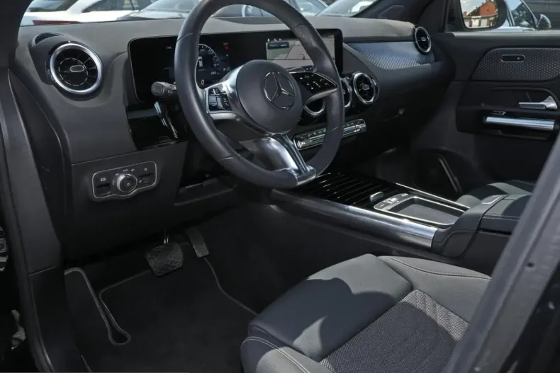 Mercedes-Benz GLA 200 (Clasa GLA) din 2025 cu 12.307 km - oferta MER257944 - foto 6