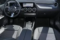 Mercedes-Benz GLA 200 (Clasa GLA) din 2025 cu 12.307 km - oferta MER257944 - foto 11