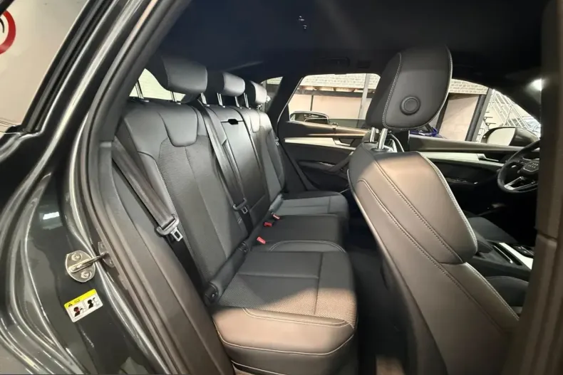 Audi Q5 din 2023 cu 25.618 km - oferta AUD257949 - foto 20