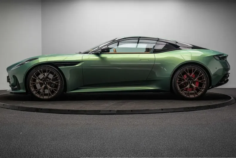Aston Martin DB12 din 2025 cu 3.097 km - oferta AST257955 - foto 7