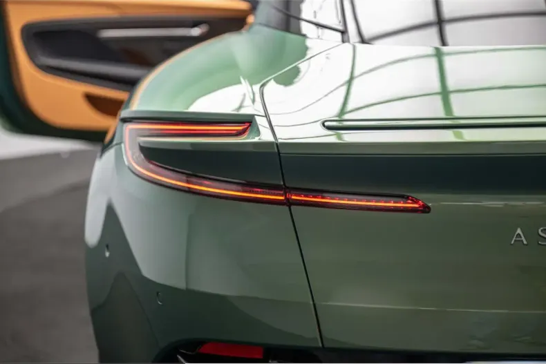 Aston Martin DB12 din 2025 cu 3.097 km - oferta AST257955 - foto 16