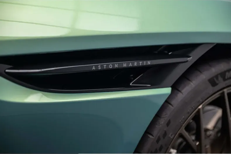 Aston Martin DB12 din 2025 cu 3.097 km - oferta AST257955 - foto 21