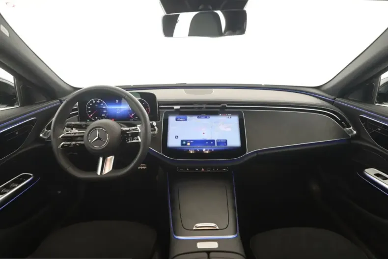 Mercedes-Benz E 220 (Clasa E) din 2025 cu 7.866 km - oferta MER257966 - foto 10