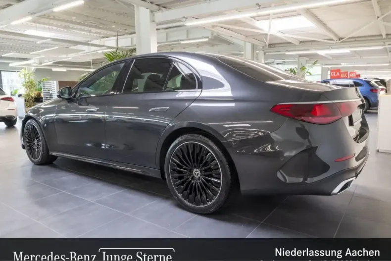 Mercedes-Benz E 220 (Clasa E) din 2025 cu 26.498 km - oferta MER257974 - foto 9