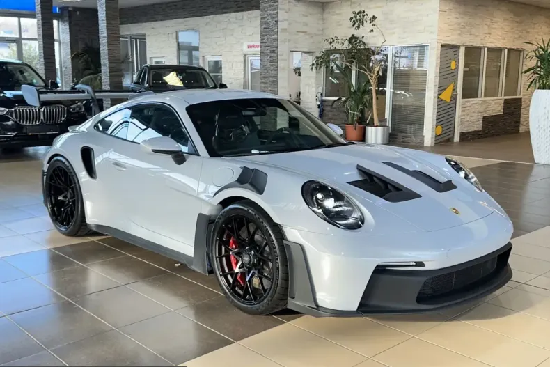 Porsche 992 din 2023 cu 11.000 km - oferta POR257976 - foto 1