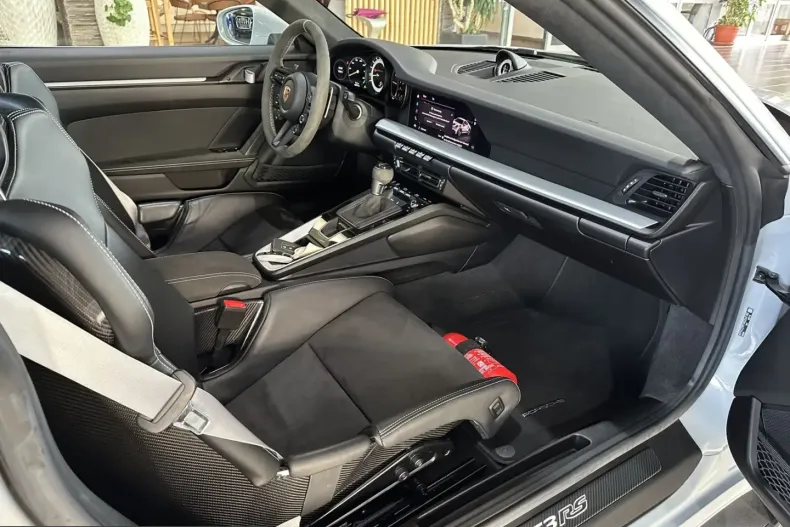 Porsche 992 din 2023 cu 11.000 km - oferta POR257976 - foto 8
