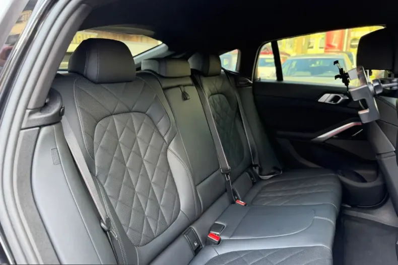 BMW X6 (Seria X) din 2024 cu 54.800 km - oferta BMW257978 - foto 35