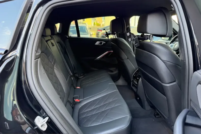 BMW X6 (Seria X) din 2024 cu 54.800 km - oferta BMW257978 - foto 38
