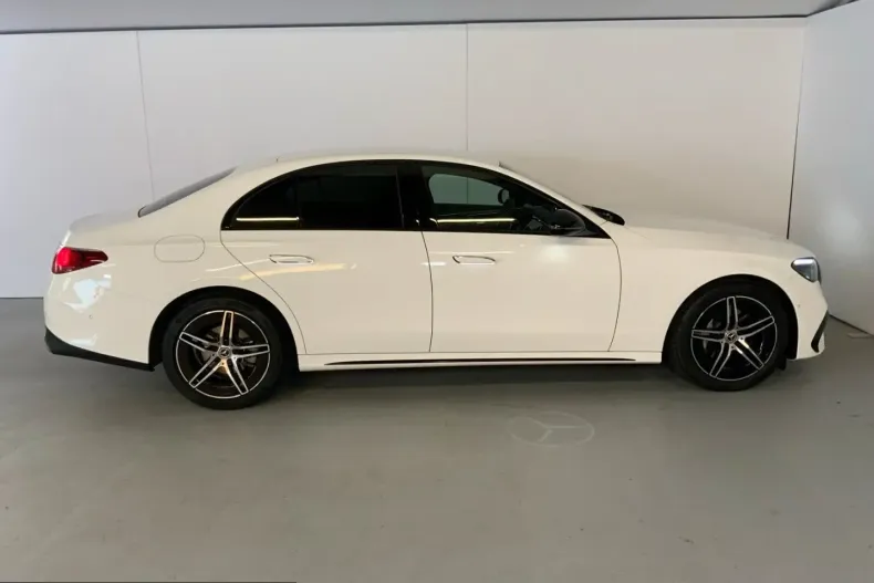 Mercedes-Benz E 200 (Clasa E) din 2025 cu 22.545 km - oferta MER257985 - foto 3