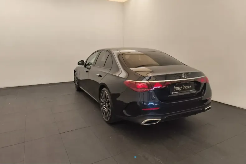 Mercedes-Benz E 220 (Clasa E) din 2025 cu 15.265 km - oferta MER257986 - foto 6