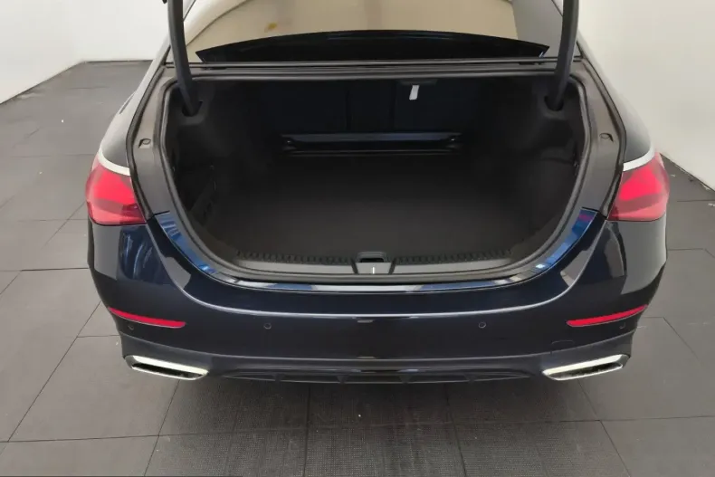 Mercedes-Benz E 220 (Clasa E) din 2025 cu 15.265 km - oferta MER257986 - foto 9