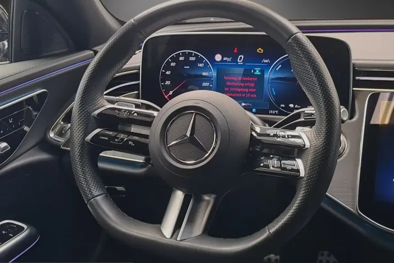 Mercedes-Benz E 300 (Clasa E) din 2025 cu 34.900 km - oferta MER257987 - foto 18