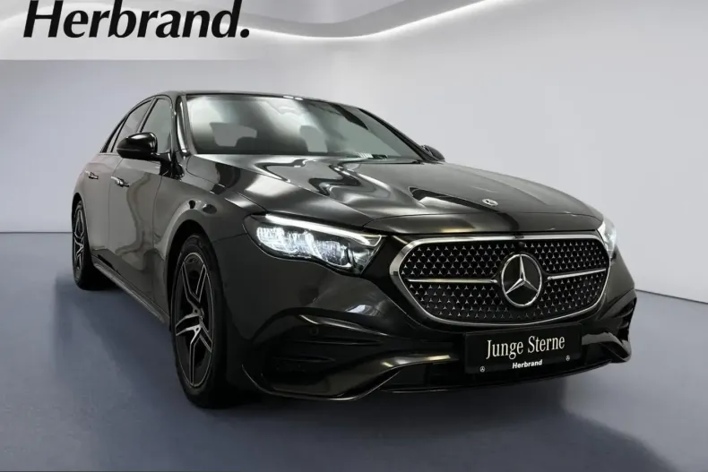 Mercedes-Benz E 220 (Clasa E) din 2025 cu 19.652 km - oferta MER257988 - foto 1