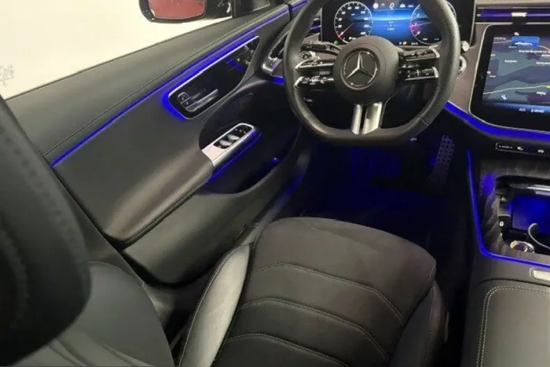Mercedes-Benz E 200 (Clasa E) din 2025 cu 11.607 km - oferta MER257989 - foto 13