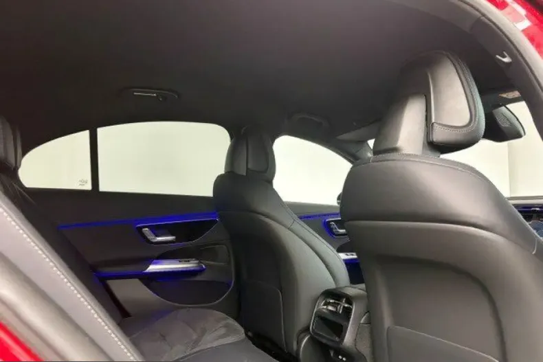Mercedes-Benz E 200 (Clasa E) din 2025 cu 11.607 km - oferta MER257989 - foto 19