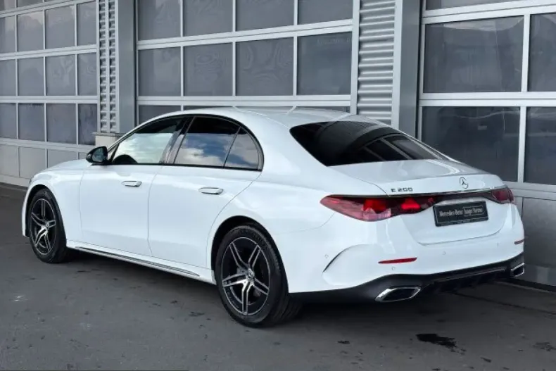 Mercedes-Benz E 200 (Clasa E) din 2025 cu 17.092 km - oferta MER257990 - foto 4
