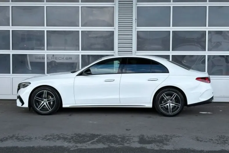 Mercedes-Benz E 200 (Clasa E) din 2025 cu 17.092 km - oferta MER257990 - foto 7