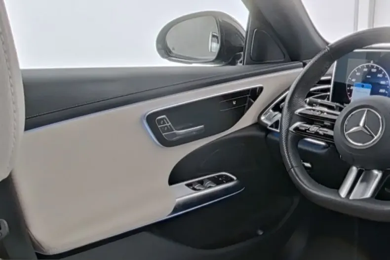 Mercedes-Benz E 220 (Clasa E) din 2025 cu 26.822 km - oferta MER257996 - foto 9